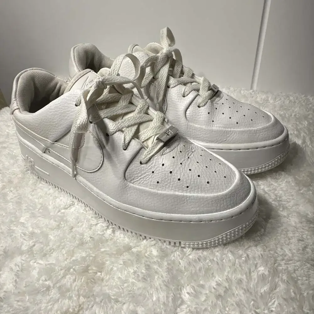 Nike Nike Air Force 1 Sage Low Triple White (Women's)